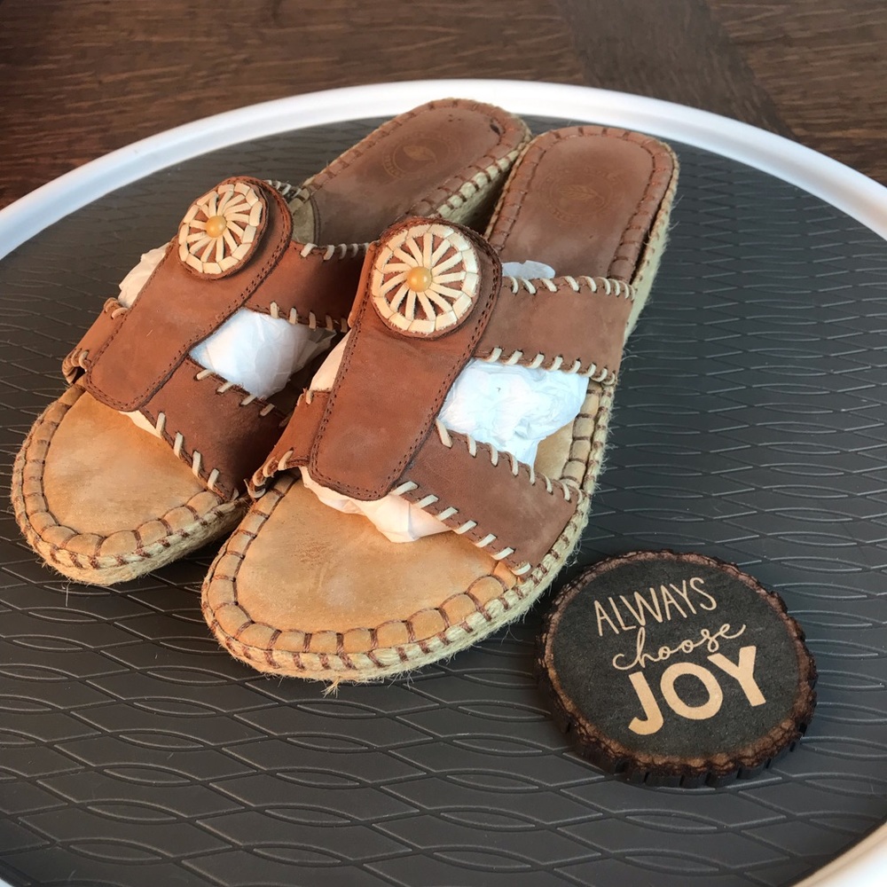 Nurture leather espadrilles with whip stitching
